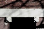 Portiek, detail met ornamenten.
              <br/>
              Gert-Jan Lobbes, 2018